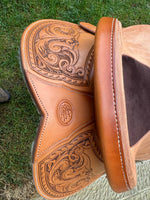 Load image into Gallery viewer, Western Stock Saddle - Scrolls
