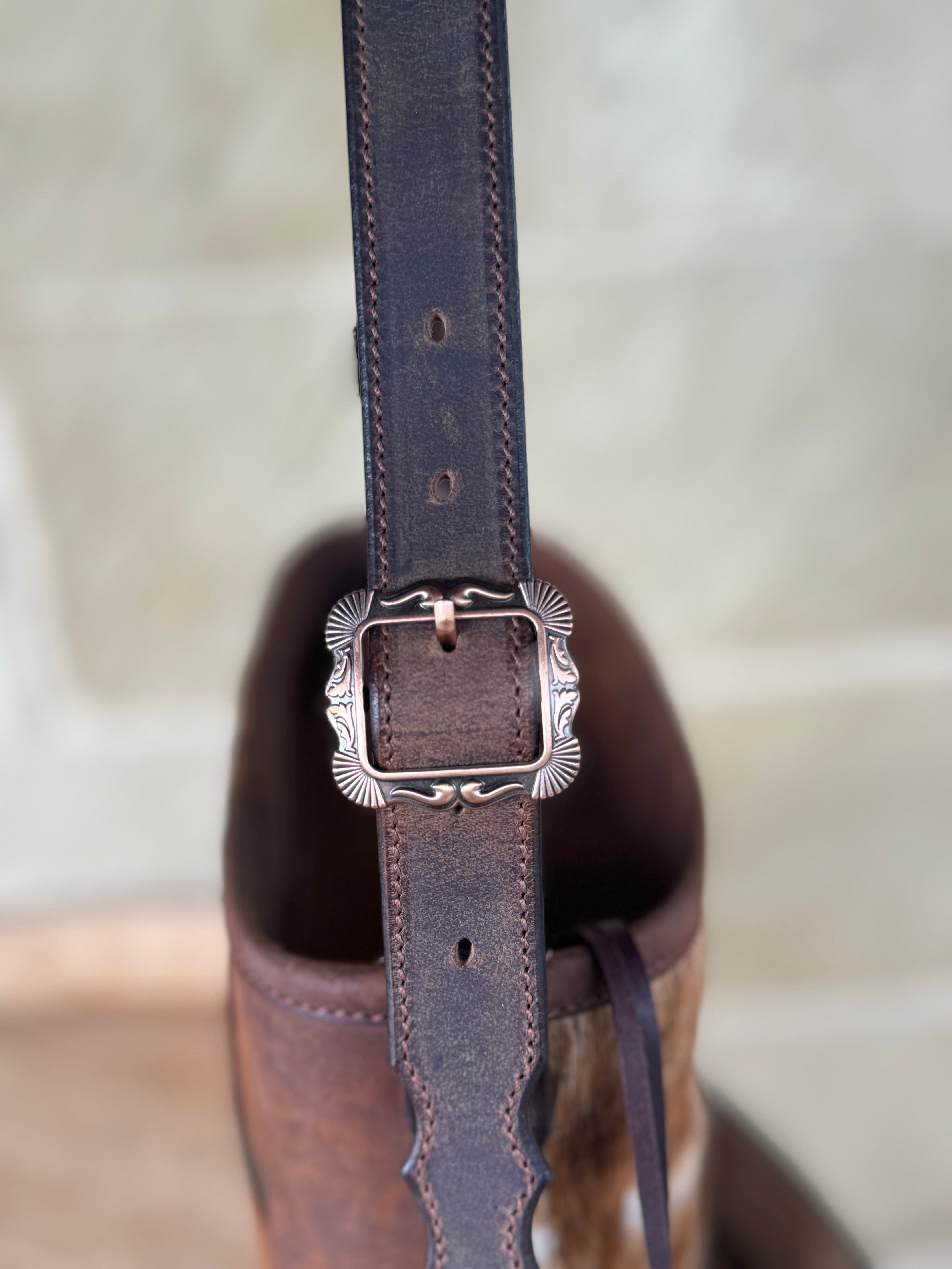 RUSTIC BLOOM CROSSBODY - Cowhide