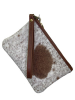 Load image into Gallery viewer, Cowhide Clutch Tan Leather #005
