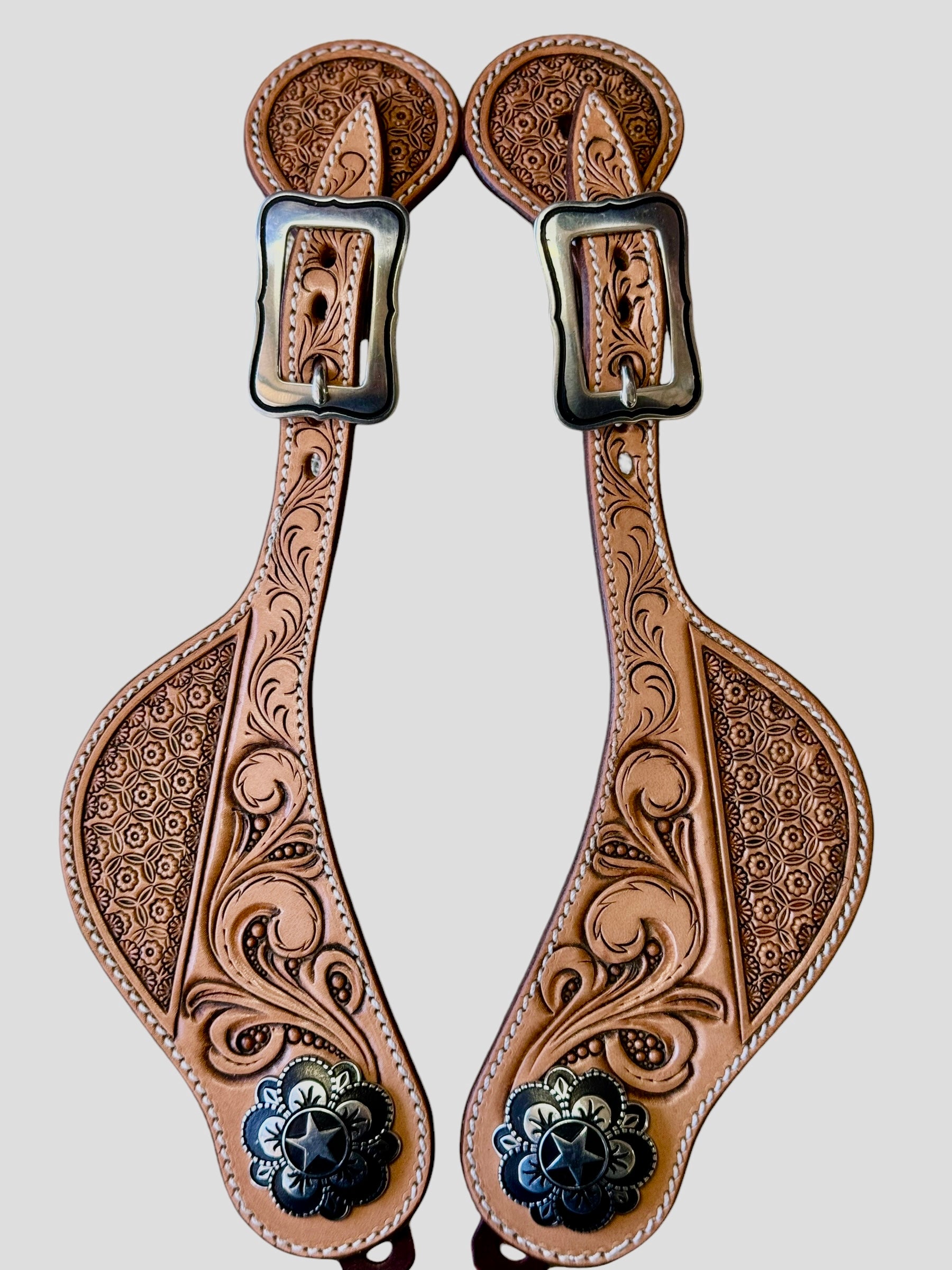 SPUR STRAPS - Scrolls & Conchos